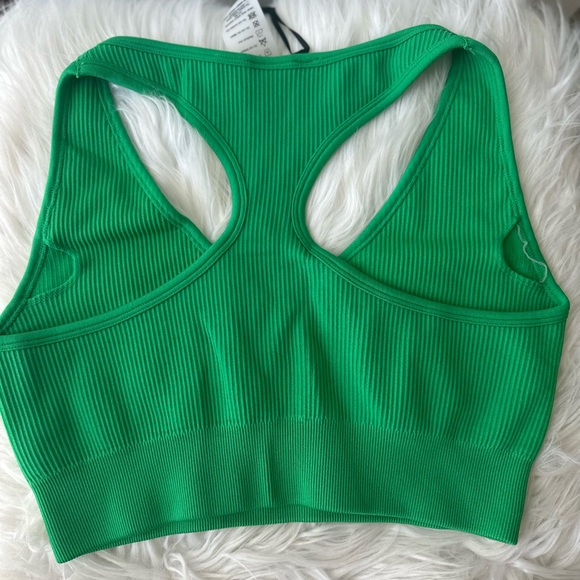 New Bo and Tee green sports bra - Picture 3 of 3